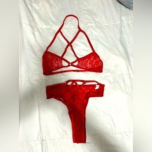 Shein lingerie set size small. New without tags. Never worn only tried on.